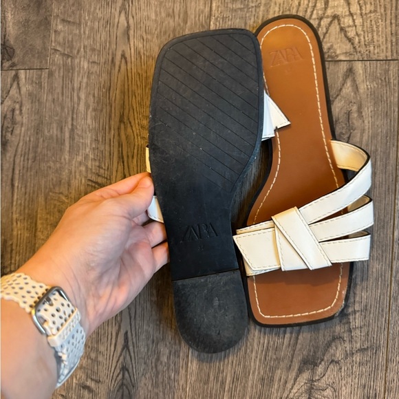 Zara White Topstitched Low Heeled Sandals- EU 37 - Picture 8 of 9